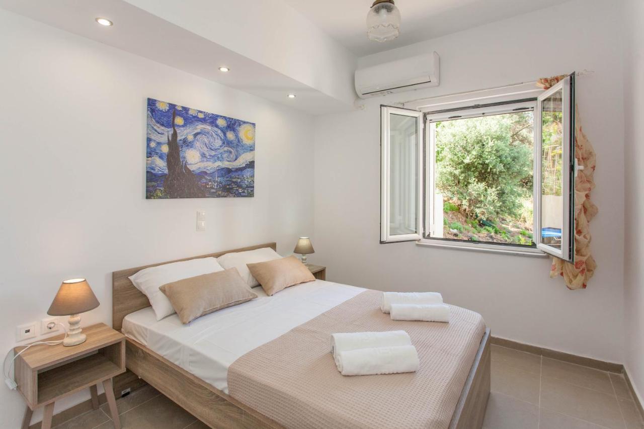 Hillside Seaview Apartment Сталос Экстерьер фото