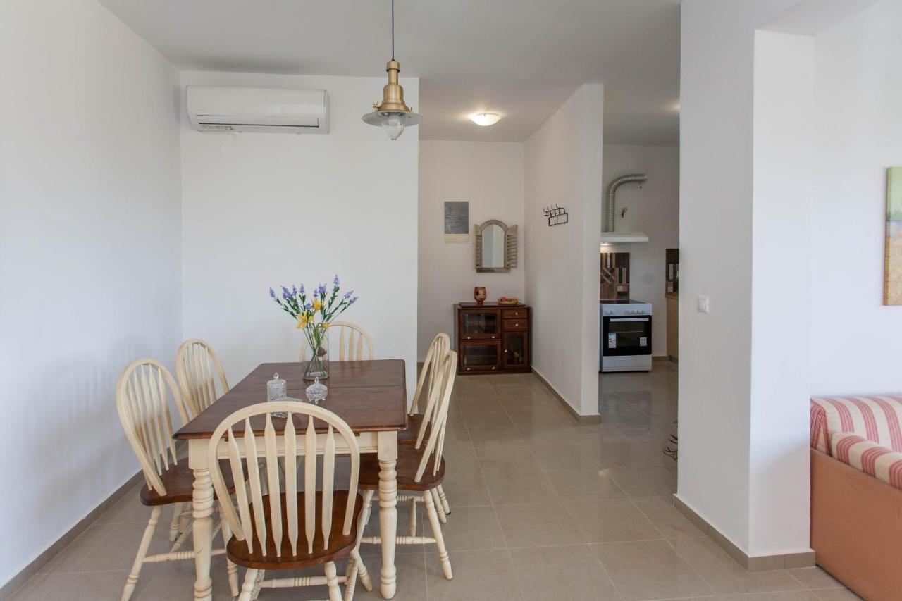 Hillside Seaview Apartment Сталос Экстерьер фото