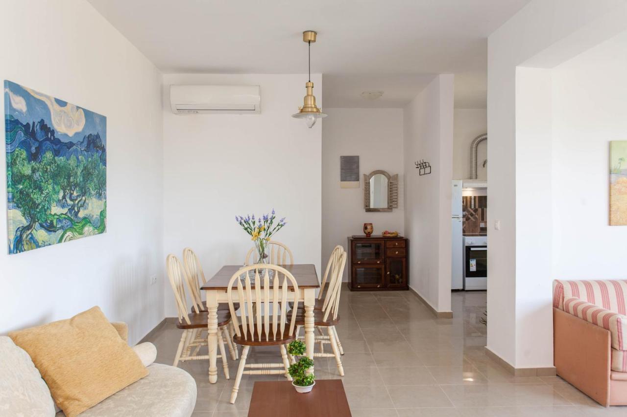 Hillside Seaview Apartment Сталос Экстерьер фото
